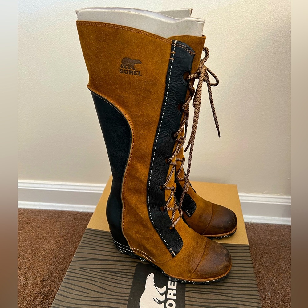 Sorel Cate the Great Brown Wedge Lace Up Boots Size 7 Statement Boots